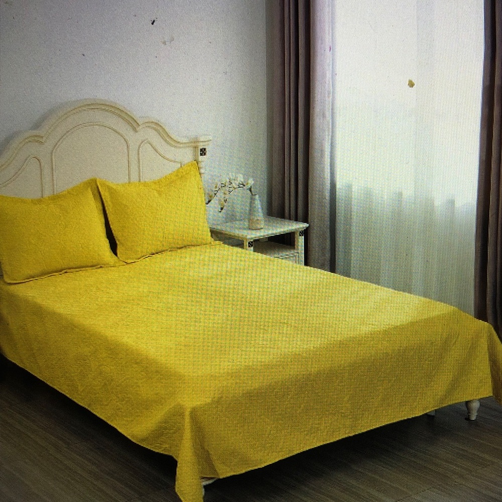 3 Pcs Solid Yellow Quilt Set